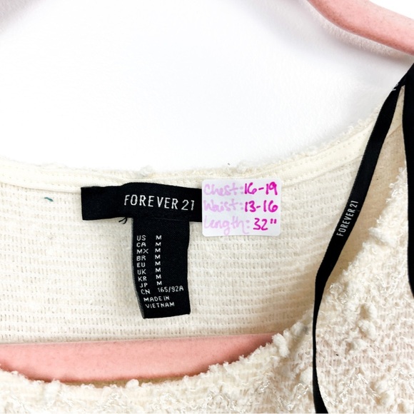 Forever 21 Off-White Textured Short Sleeve Dress, Perfect for Winter - Picture 8 of 8